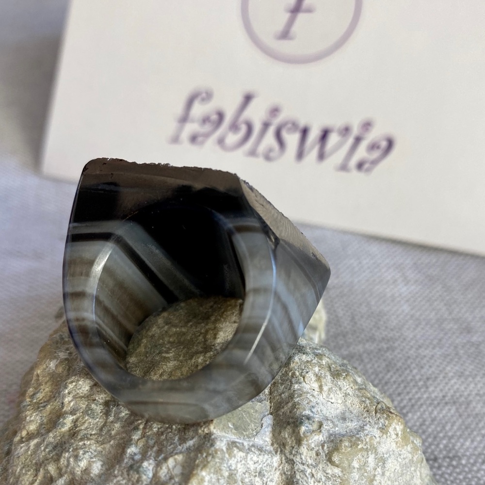 Ring - Picture 2 of 4